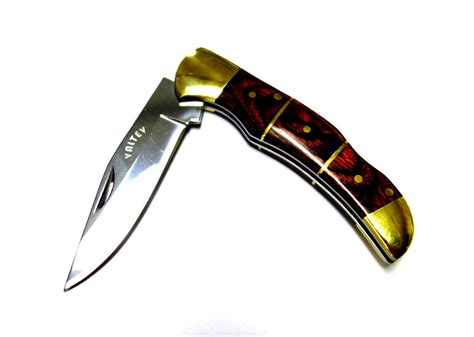 Just Love This Hunting Style Pocket Knife With Brass And Wood Inlay