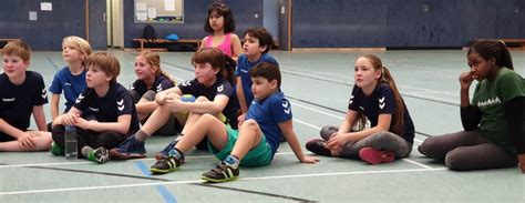 Hg Hamburg Barmbek Wer Trainiert Unsere Handball Jugend Hg Hamburg