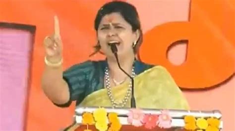 Pankaja Munde नाराजीच्या चर्चेवर पंकजा मुंडेंनी सोडलं मौन २०२४ च्या