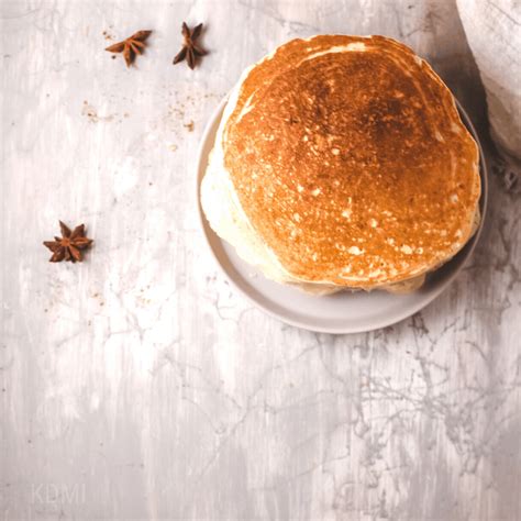 How to Make Fluffy Keto Pancakes (Using Coconut & Almond Flour)