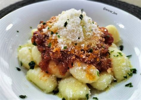 Oquis De Patata Con Salsa Casera De Tomate Y Especias De Pesto Receta