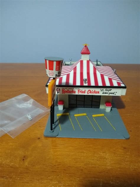 Vintage Life Like Kentucky Fried Chicken Ho Scale Model Kit