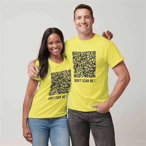 QR Code Scan Info Funny T-Shirt Text Don't Scan Me Top Outfits, Mens ...