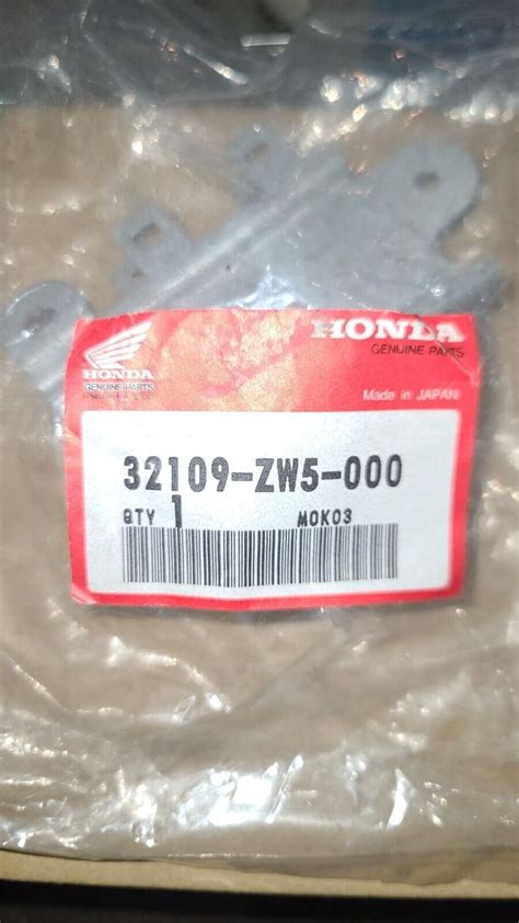 Honda 32109-ZW5-000 Bracket, Connector Genuine OEM New | eBay