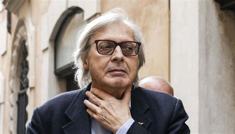 Vittorio Sgarbi scaricato da FdI ma anche da Miss Italia non sarà