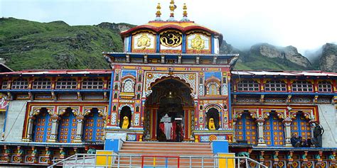 Badrinath Temple - Thechardhamyatra