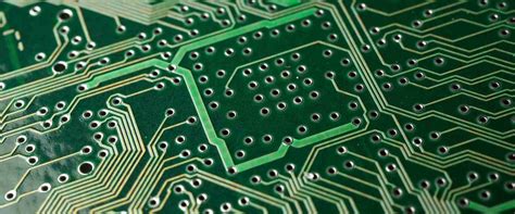 What Is The Function And Principle Of Pcb Via Hole Raypcb