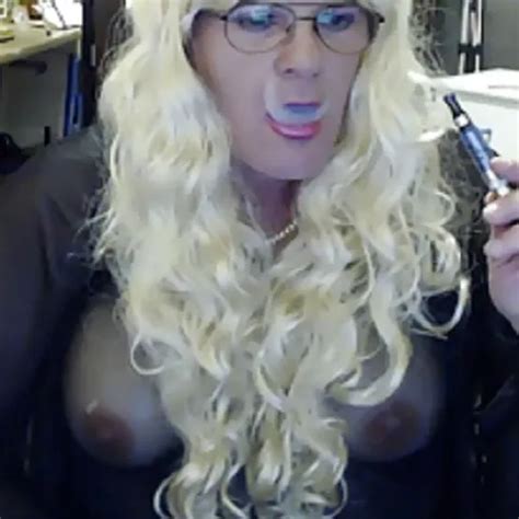 Zah Cums While Vaping Australian Shemale Smoking Amateur Porn XHamster