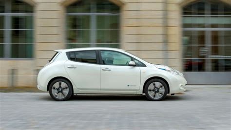 2017 Nissan Leaf Price Range Release Date Specs Images