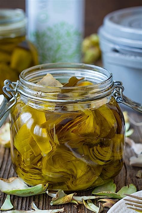 Alcachofas con laurel en aceite de oliva Conservas para todo el año