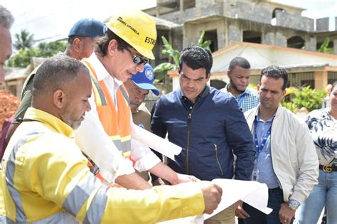 Director De Inapa Supervisa Obras En Provincia Duarte