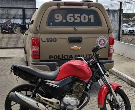 Pol Cia Militar Apreende Arma De Fogo Drogas E Recupera Motocicleta