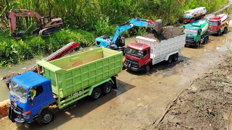 Muatan Penuh Truck Rc Hino Ud Quester Beko Keruk Excavator Loading