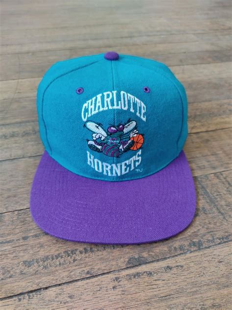 Vintage Charlotte Hornets Snapback Cap Men S Fashion Watches