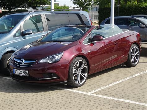 Opel Cascada The Cascada Is Opel S Cabriolet Based On The Flickr