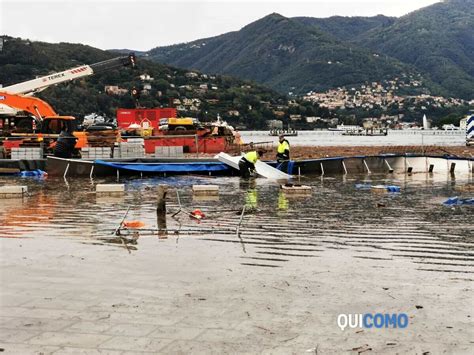 Il Lago Esondato In Piazza Cavour A Como Novembre