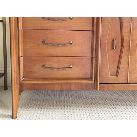 Mid Century Modern Walnut Credenza By Basset Furniture Chairish