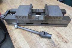 Machines Used Kurt Dl A Double Lock Vise With Handle