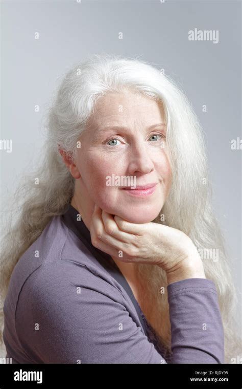 Beautiful Older Women With Natural White Hair Pictures Yahoo Image Search Results Gray Hair