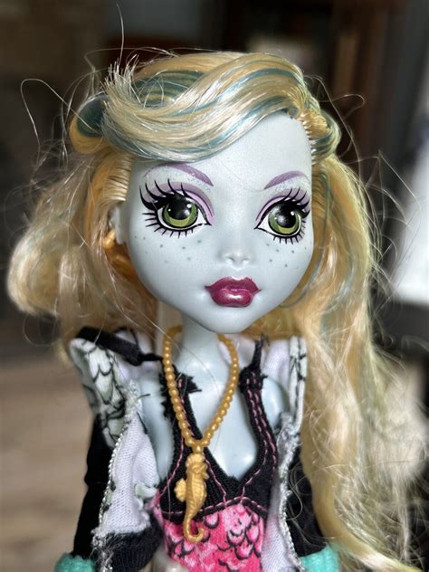 Monster High First Wave Lagoona Blue Original Doll Mattel Accessories