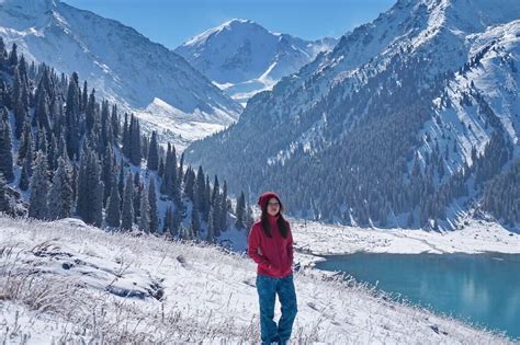 Almaty day hike tours