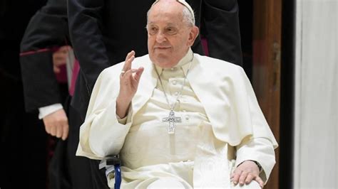 Pope Francis visits Rome hospital for diagnostic tests - Vatican News