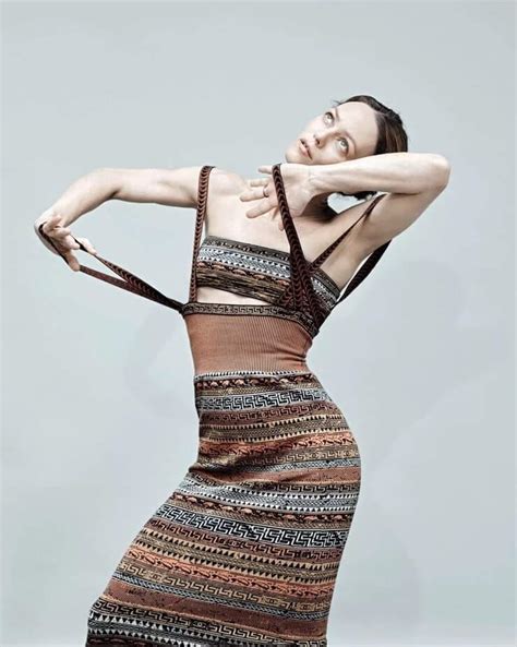 50 Hot And Sexy Vanessa Paradis Photos 12thBlog