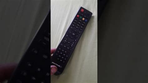 Cómo configurar un control universal para tv sin botón set Mundowin