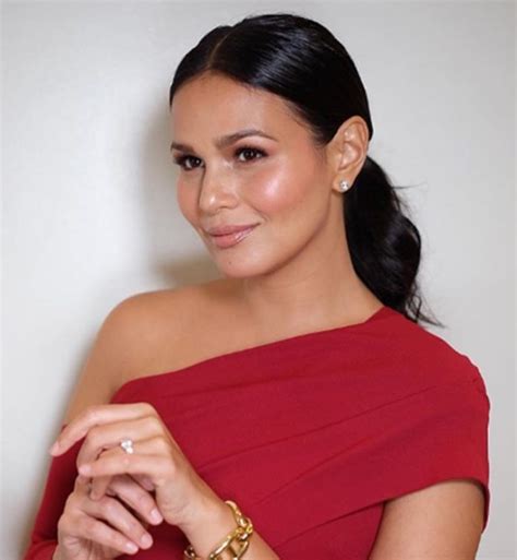 Iza Calzado S Bikini Photo Received Comments From Celebrities