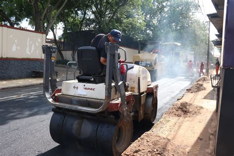 Cuadrillas Y Maquinarias De Vialidad Est N En Las Calles Todos Los D As