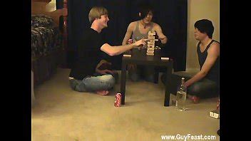 Pequeñas películas de porno gay Esta es una película larga para los tipos voyeur que XVIDEOS