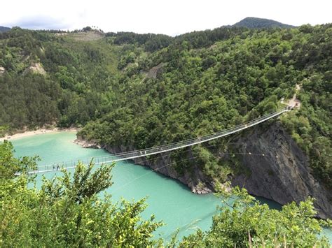 Le Tour Du Lac De Monteynard Par Les Passerelles Himalayennes Randomania Des Régions