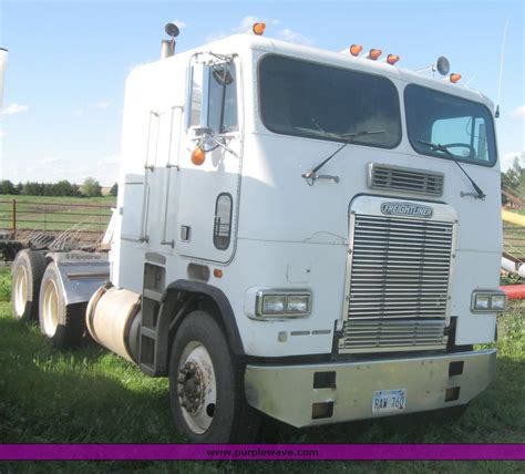 Freightliner Cabover Semi Truck In Minneapolis Ks Item