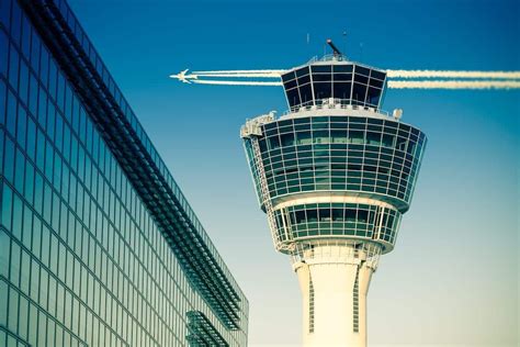 20 Facts About Air Traffic Control Towers Ohmyfacts