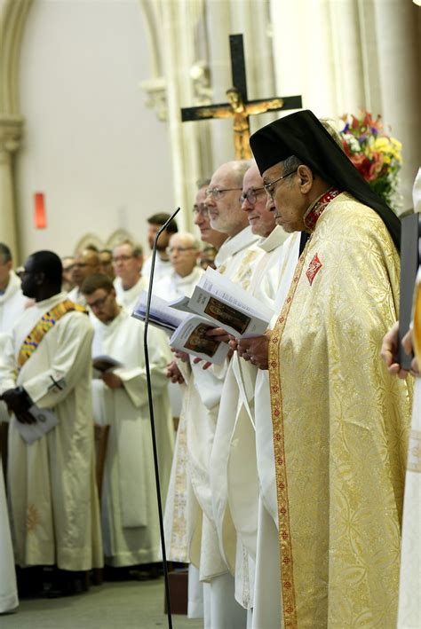 Ordination Diaconale De Huit J Suites Le Mai Paris Flickr