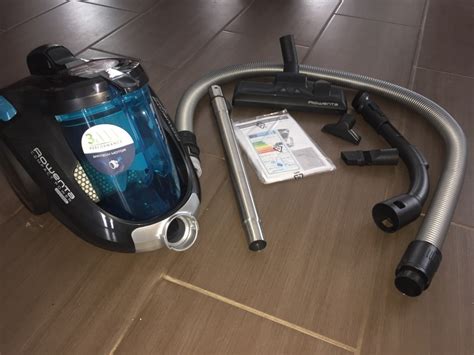 Der Rowenta RO3731EA in unserem Haus im Härtetest. Saugt er gut?