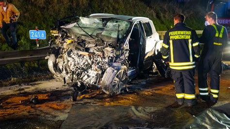 T Dlicher Unfall Auf Der A Polizei Ermittelt Warum Der Fahrer Wendete