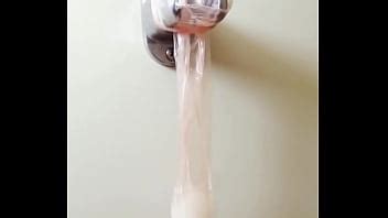 Eyaculación en el esperma del condón ② XVIDEOS