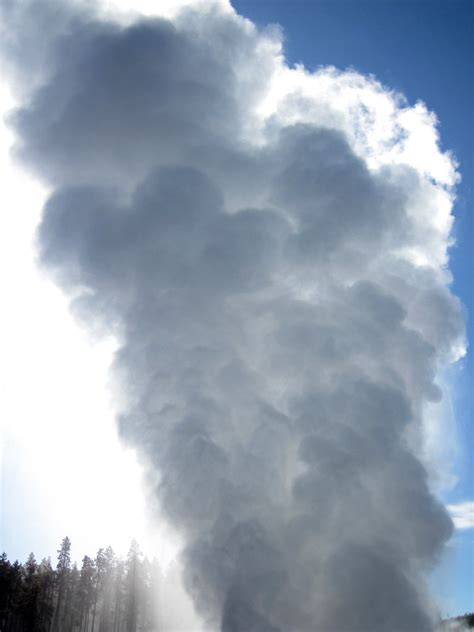 Steamboat Geyser Major Eruption Steam Phase Am Onw Flickr