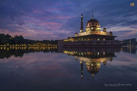 Sunrise at Masjid Putra A7r Ii, Putrajaya, Architectural Photography ...