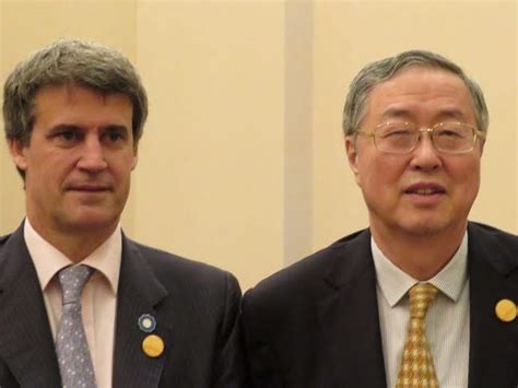 Alfonso Prat Gay mantiene una intensa agenda de contactos en la reunión del G en China