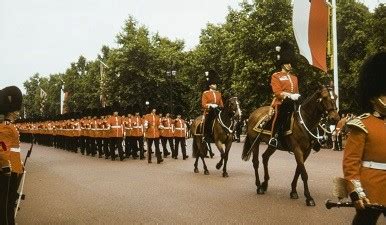 Poznaj 5 dobrych seriali historycznych które przeniosą Cię do ważnych