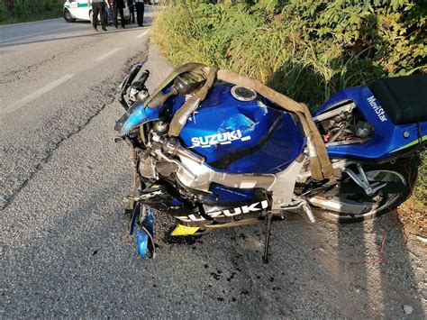 Tragico Incidente A Valenza Tra Una Moto E Unauto Due Morti