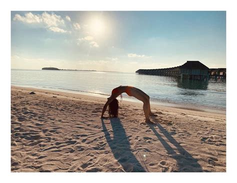 Rakul Preet Singh Oozes Sexiness In Blue Bikini Check Out The Diva S Sexiest Swimwear Pictures