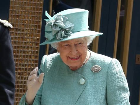 Vor 70 Thronjubiläum Queen Elizabeth II reist nach Sandringham