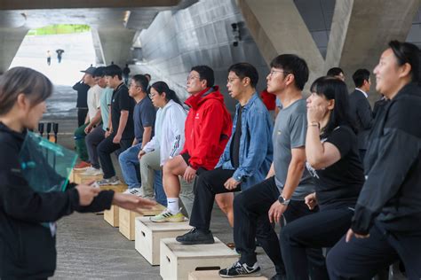 Seoul Citizens Sweat Through Fitness Tests at Post-Chuseok Weight Loss