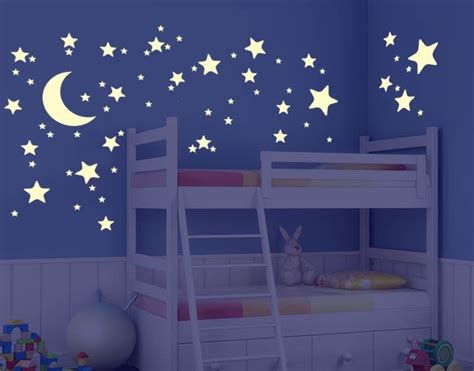 Leucht Wandtattoo Set Mond Und Sterne Set Wandtattoo Kinderzimmer