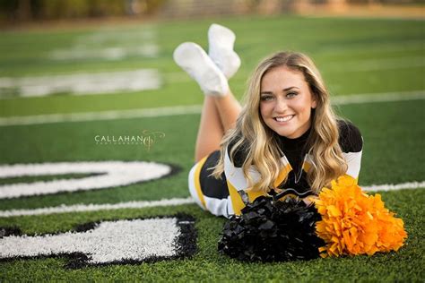 Creative Natural Senior Picture Portrait Ideas Cheerleading Cheer