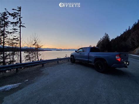 2019 Toyota Tundra With 20x10 19 Hostile Rage And 35125r20 Cooper Discoverer Stt Pro And