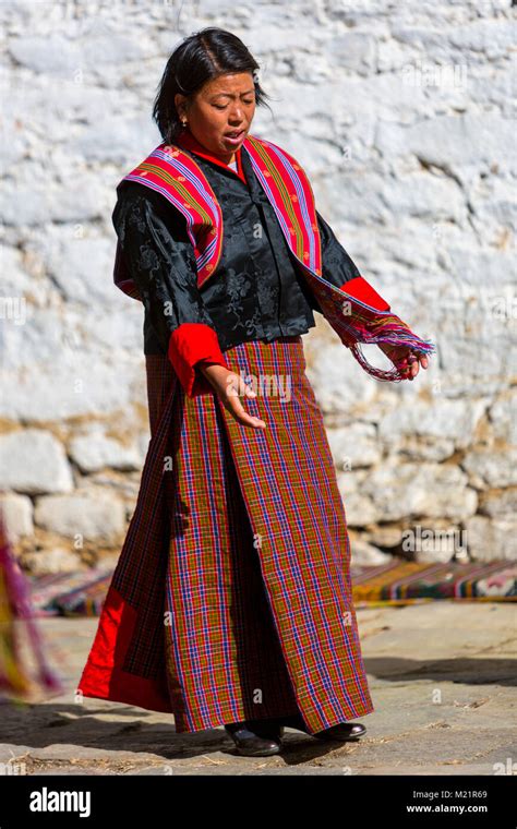 Prakhar Lhakhang Bumthang Bhutan Bhutanese Woman In Traditional